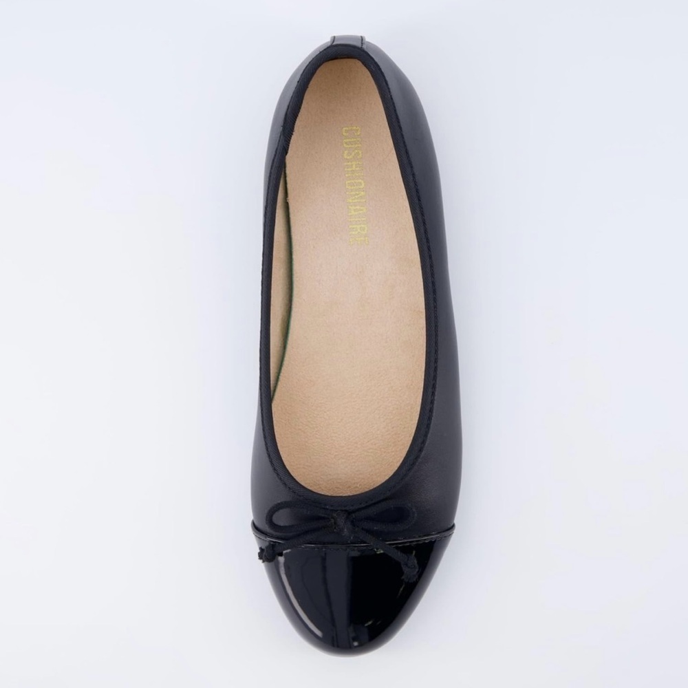CUSHIONAIRE Women's Cardi Cap Toe Bow Flat with +Memory Foam 8 WIDE WIDT…​​ - Picture 6 of 6